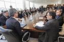 Governador Beto Richa junto com o secretário da Saúde, Michele Caputo Neto, assina contrato de gestão entre a secretaria da Saúde e a Fundação Estatal de Atenção em Saúde do Paraná (FUNEAS), e prorroga o Mutirão Paranaense de Cirurgias Eletivas. Presente o secretário da Infraestrutura e Logística, José Richa Filho, prefeitos e demais autoridades. Curitiba, 23/08/2016. Foto: Pedro Ribas/ANPr