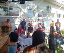 Bebê internada em hospital do Norte Pioneiro ganha festa de aniversário