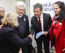 Governador Beto Richa junto com o secretário da Saúde, Michele Caputo Neto, assina contrato de gestão entre a secretaria da Saúde e a Fundação Estatal de Atenção em Saúde do Paraná (FUNEAS), e prorroga o Mutirão Paranaense de Cirurgias Eletivas. Presente o secretário da Infraestrutura e Logística, José Richa Filho, prefeitos e demais autoridades. Curitiba, 23/08/2016. Foto: Pedro Ribas/ANPr