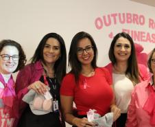 O evento “Outubro Rosa — um toque de amor, previna-se” teve como intuito levar informações às equipes que compõem a Funeas. A solenidade foi organizada pela diretoria técnica da Fundação e contou com uma palestra ministrada pela gerente de enfermagem e hotelaria da Funeas, Rosângela Galvão Cordeiro, que abordou diversos assuntos acerca do câncer de mama