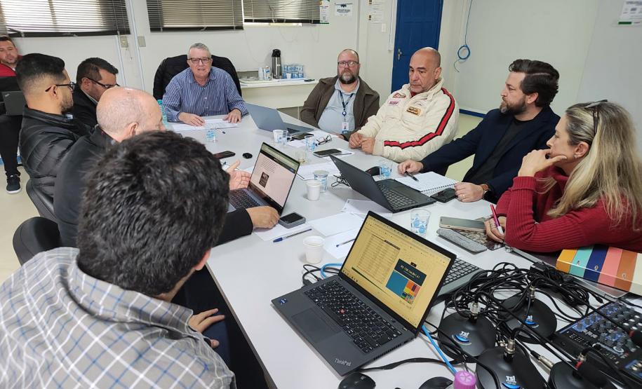 Reunião Contrato de Gestãio