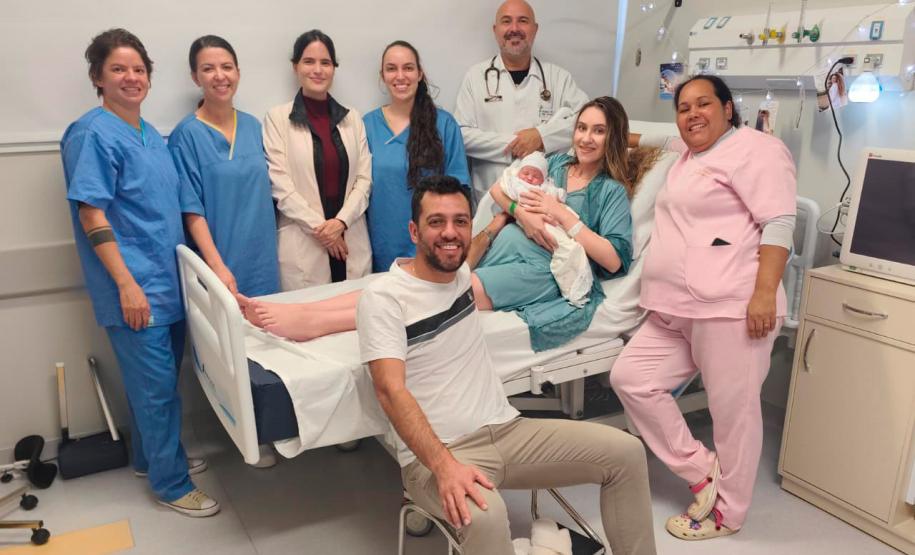 Nascimento primeiro bebe - nova maternidade do HRIV