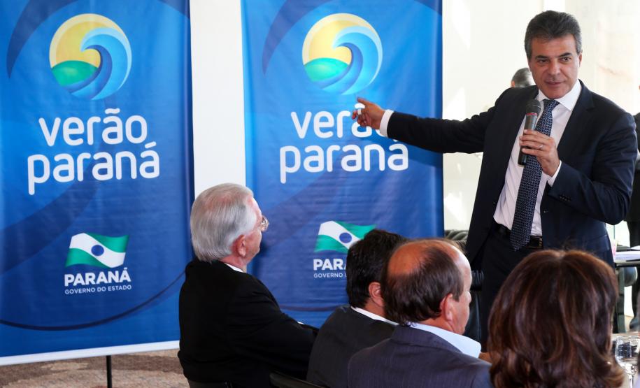 Richa autoriza R$ 4 milhões para reforçar a saúde no Litoral Richa autoriza R$ 4 milhões para reforçar a saúde no Litoral