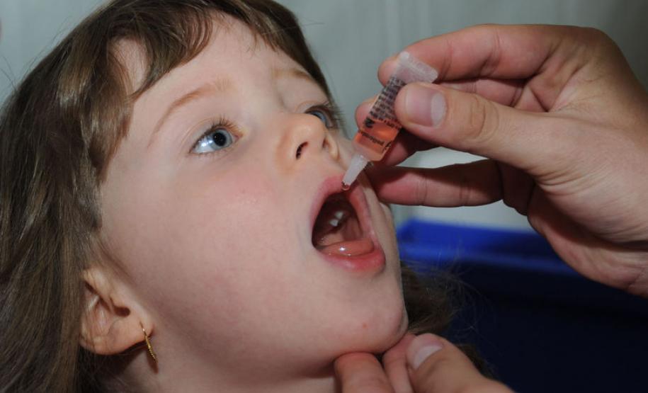 Campanha Nacional de Vacinação contra pólio e sarampo começa na segunda