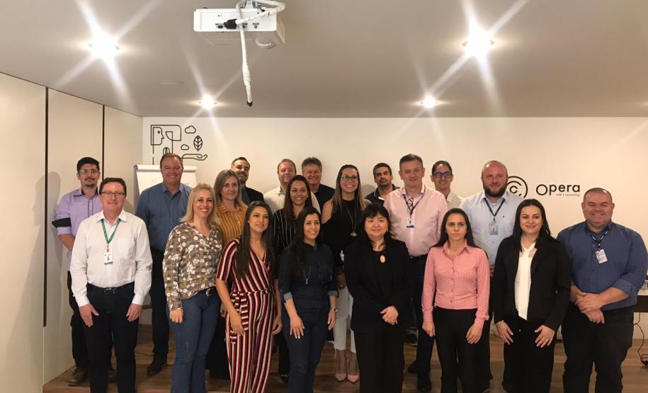 Funeas realizou, na última sexta-feira (4), o 2º encontro de diretores de unidades hospitalares No início da manhã de sexta-feira, a Fundação Estatal de Atenção em Saúde do Estado do Paraná reuniu os diretores-gerais de cada unidade hospitalar que faz parte da Funeas.