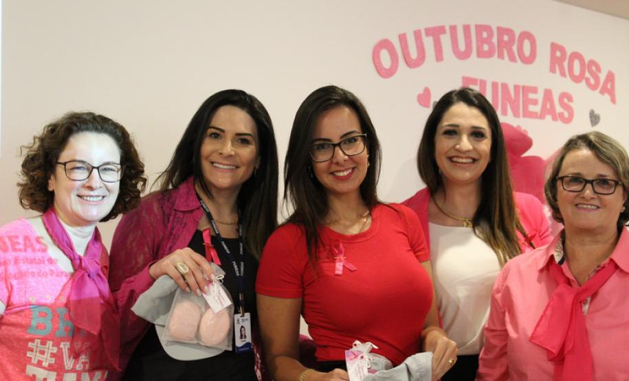 O evento “Outubro Rosa — um toque de amor, previna-se” teve como intuito levar informações às equipes que compõem a Funeas. A solenidade foi organizada pela diretoria técnica da Fundação e contou com uma palestra ministrada pela gerente de enfermagem e hotelaria da Funeas, Rosângela Galvão Cordeiro, que abordou diversos assuntos acerca do câncer de mama