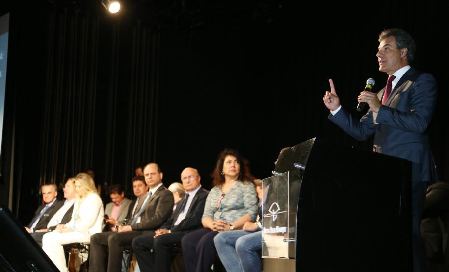 Paraná terá mais R$ 402 milhões para ações e serviços de saúde Paraná terá mais R$ 402 milhões para ações e serviços de saúde