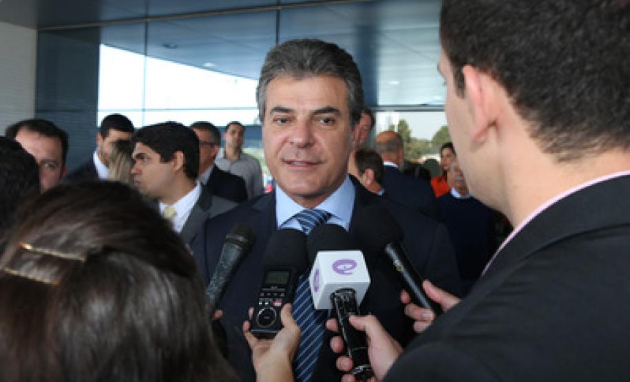 Governador inaugura o maior ambulatório de especialidades do Paraná, em Campo Largo Governador Beto Richa participa da inauguração do ambulatório de especialidades do Hospital do Rocio, em Campo Largo, na Região Metropolitana de Curitiba