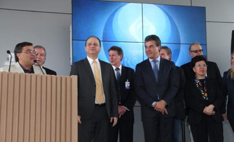 Em Campo Largo, Richa inaugura o maior ambulatório de especialidades do Paraná Governador Beto Richa participa da inauguração do ambulatório de especialidades do Hospital do Rocio, em Campo Largo, na Região Metropolitana de Curitiba
