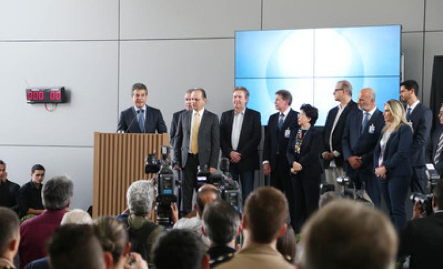 Em Campo Largo, Richa inaugura o maior ambulatório de especialidades do Paraná Governador Beto Richa participa da inauguração do ambulatório de especialidades do Hospital do Rocio, em Campo Largo, na Região Metropolitana de Curitiba