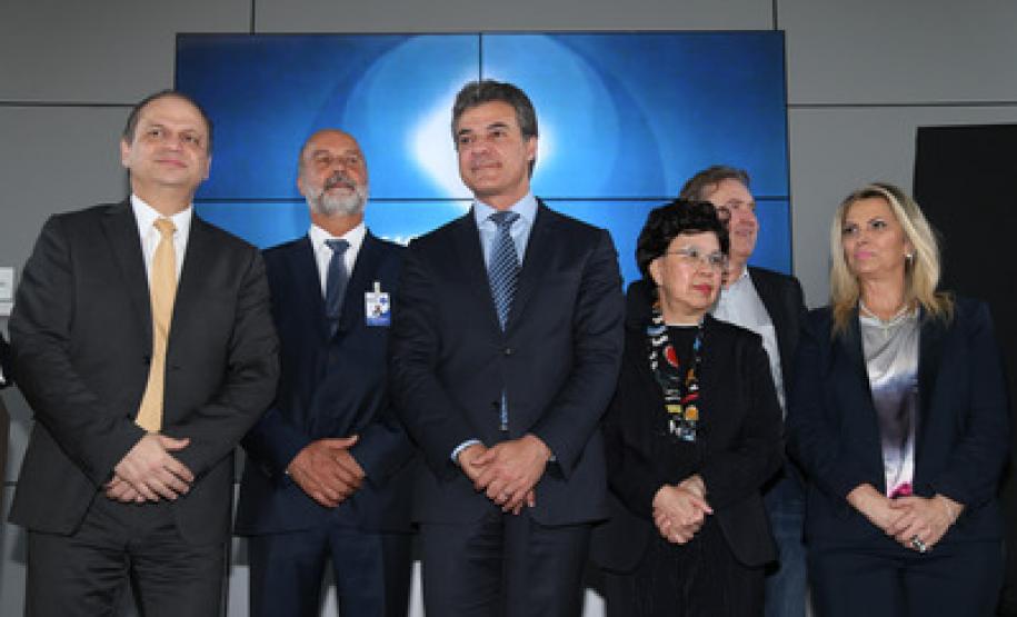 Em Campo Largo, Richa inaugura o maior ambulatório de especialidades do Paraná Governador Beto Richa participa da inauguração do ambulatório de especialidades do Hospital do Rocio, em Campo Largo, na Região Metropolitana de Curitiba